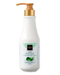 Balsam pentru toate tipurile de par Famirel cu ulei de broccoli, aloe, rozmarin, keratina și minerale din Marea Moartă, 500 ml